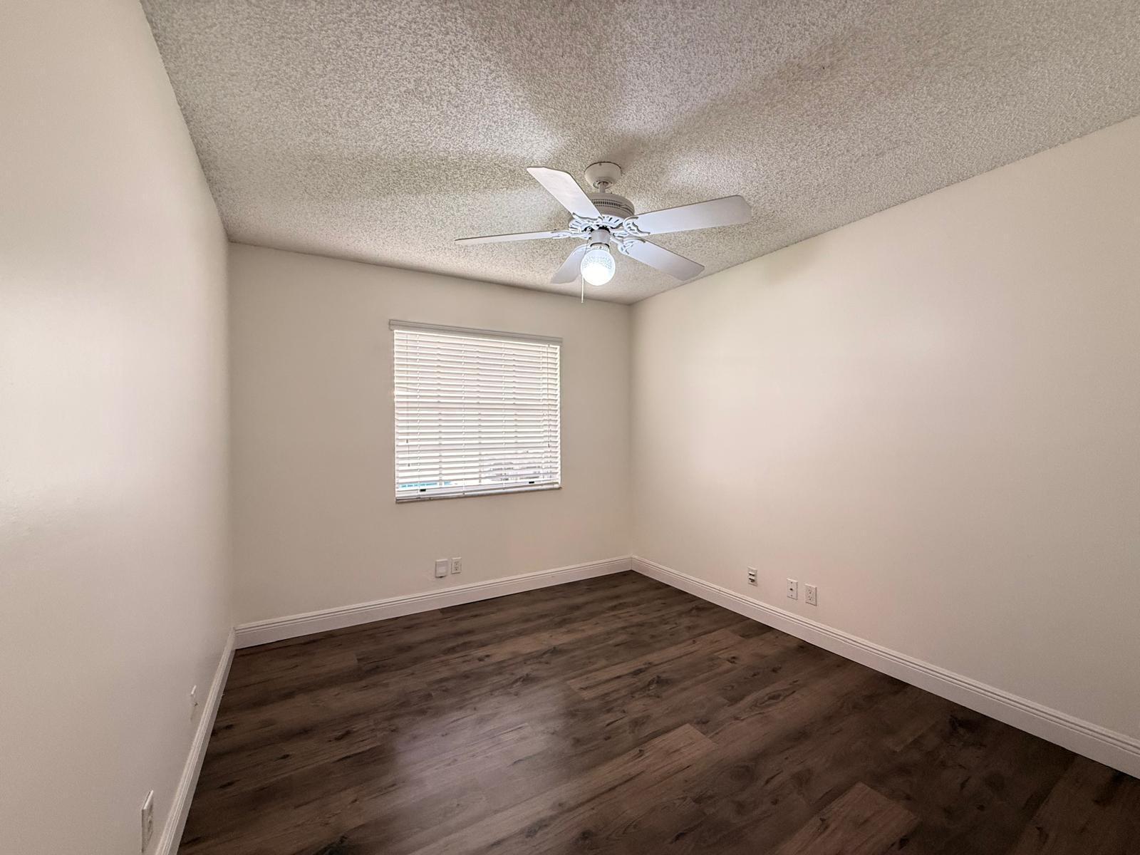 11042 TOPEKA, Cooper City FL 33026