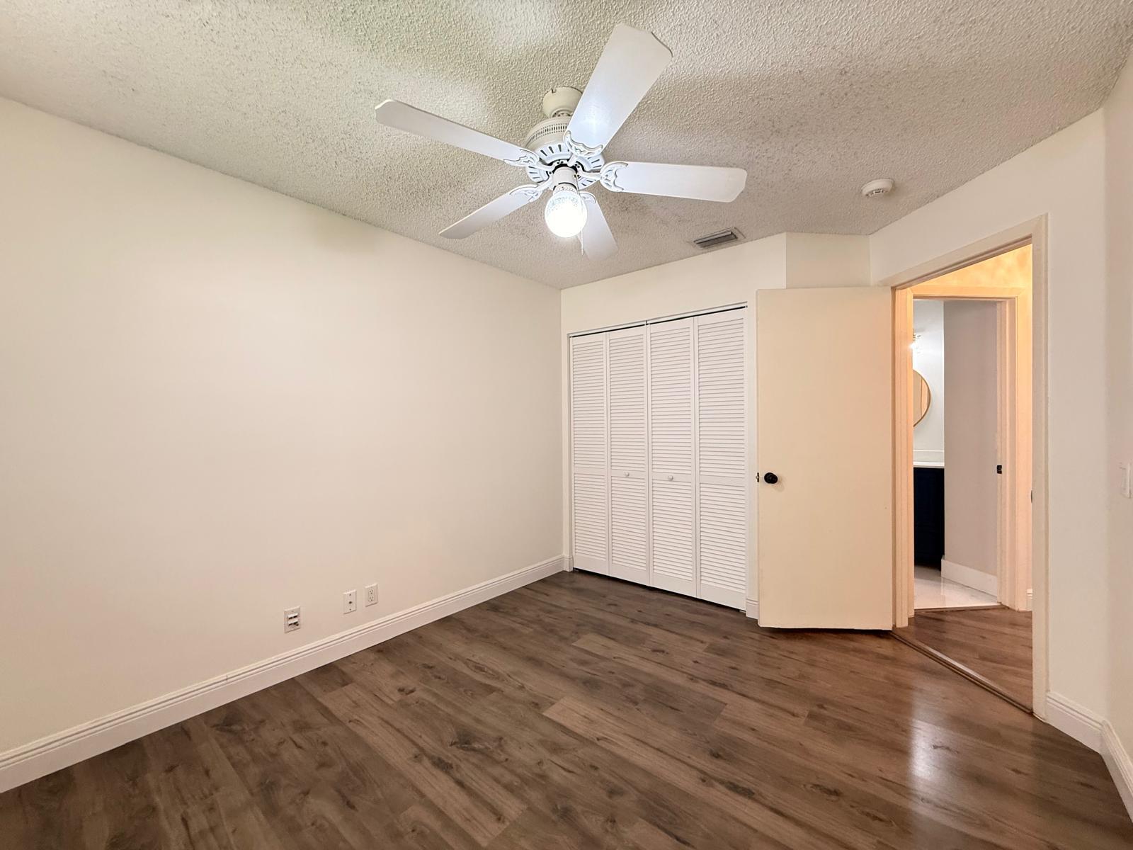 11042 TOPEKA, Cooper City FL 33026