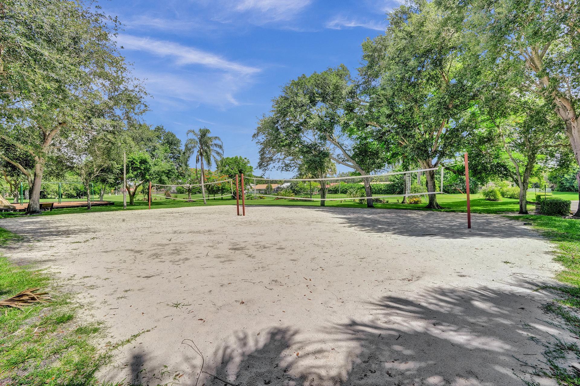 11042 TOPEKA, Cooper City FL 33026