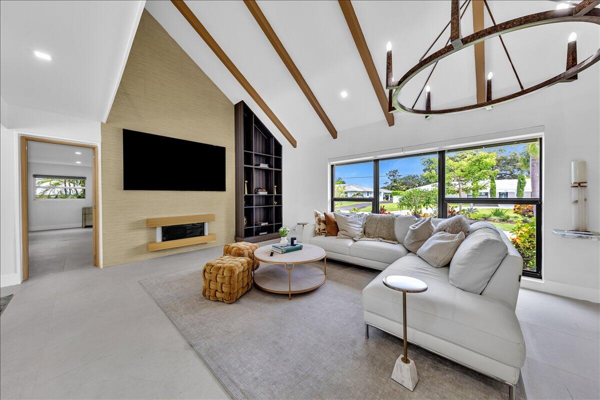 342 N FAIRWAY, Tequesta FL 33469