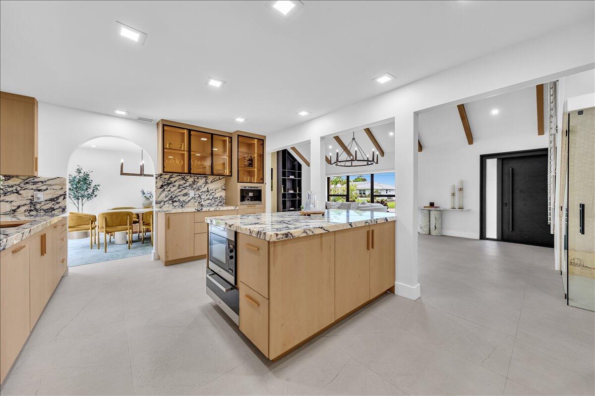 342 N FAIRWAY, Tequesta FL 33469