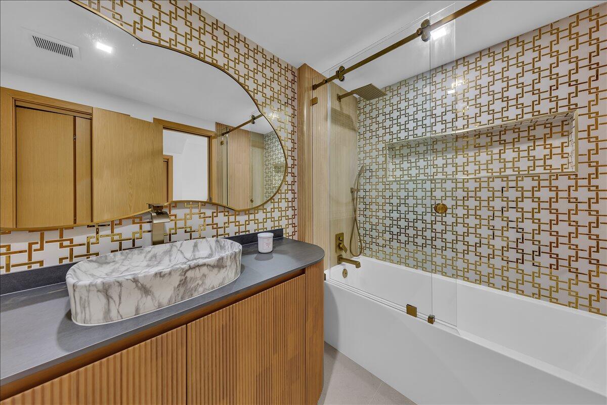342 N FAIRWAY, Tequesta FL 33469