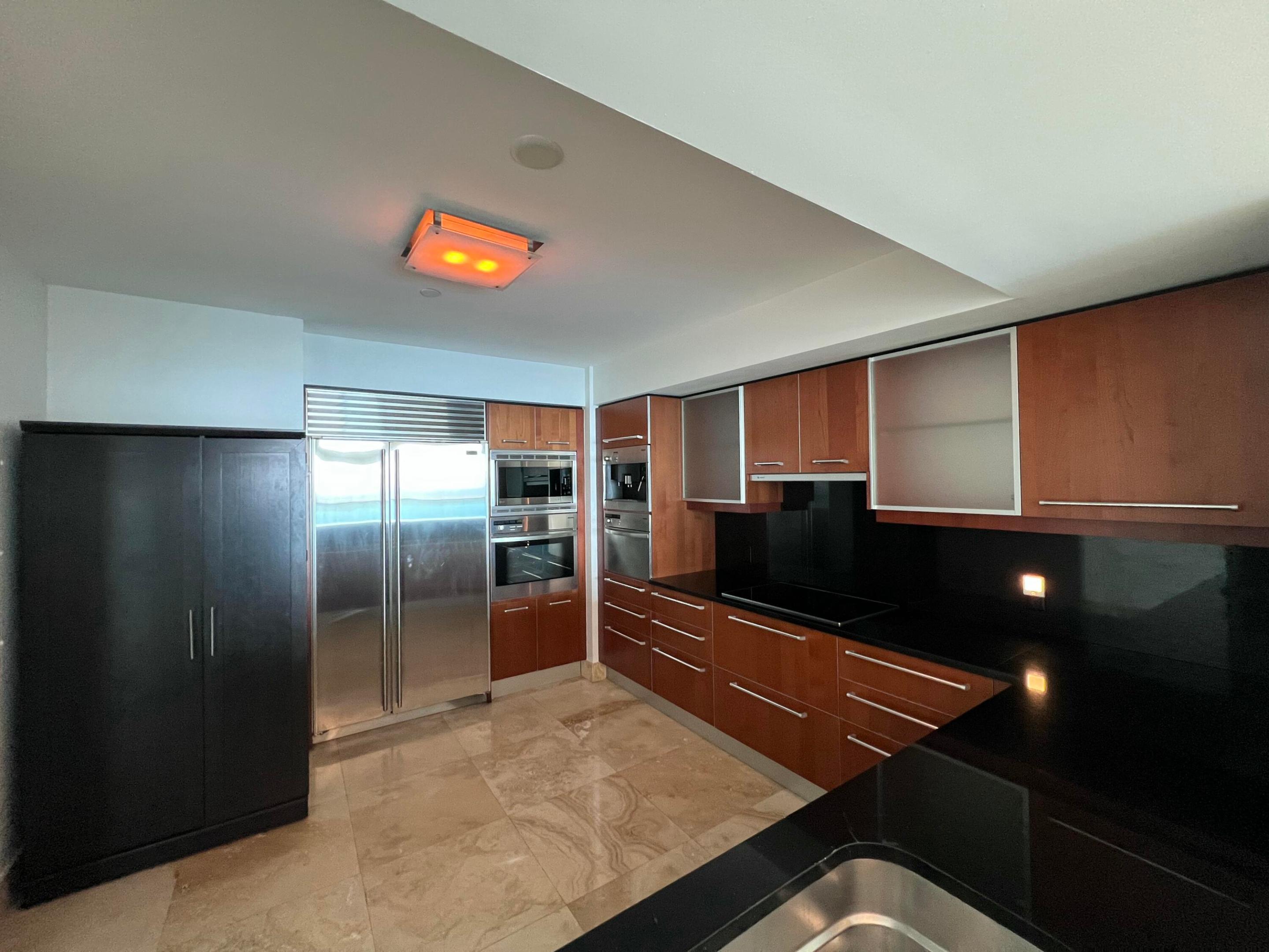 1331 BRICKELL BAY #4407, Miami FL 33131