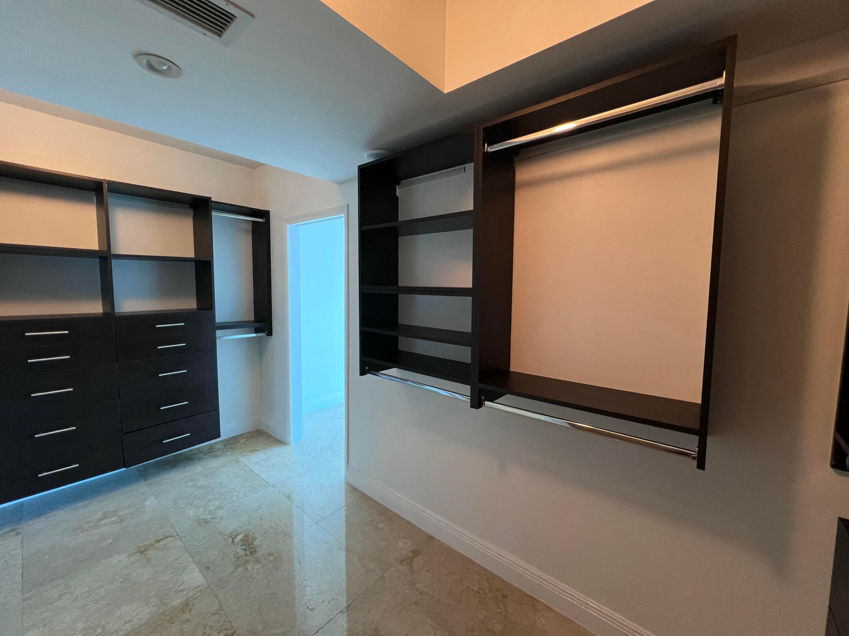 1331 BRICKELL BAY #4407, Miami FL 33131