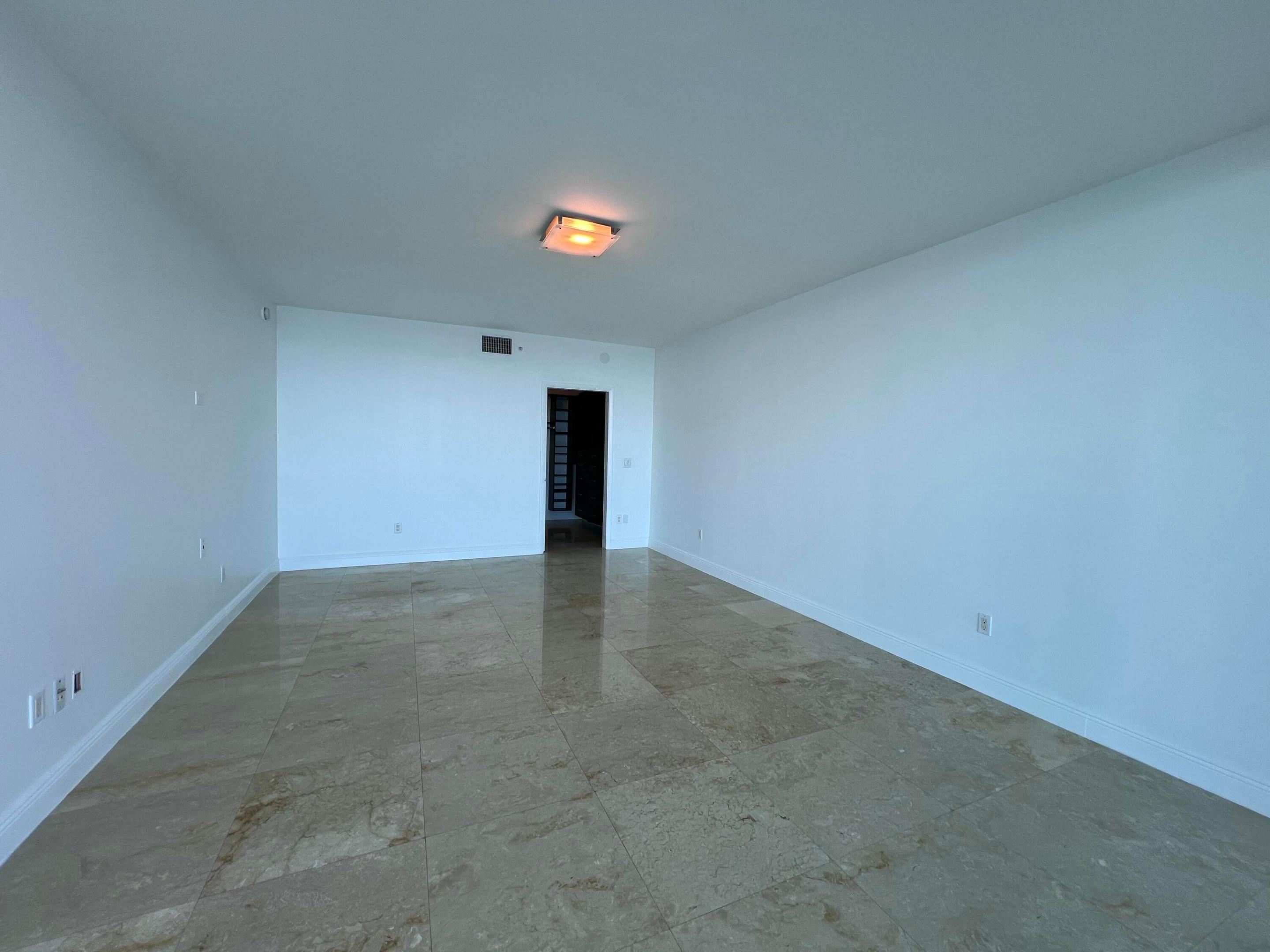 1331 BRICKELL BAY #4407, Miami FL 33131