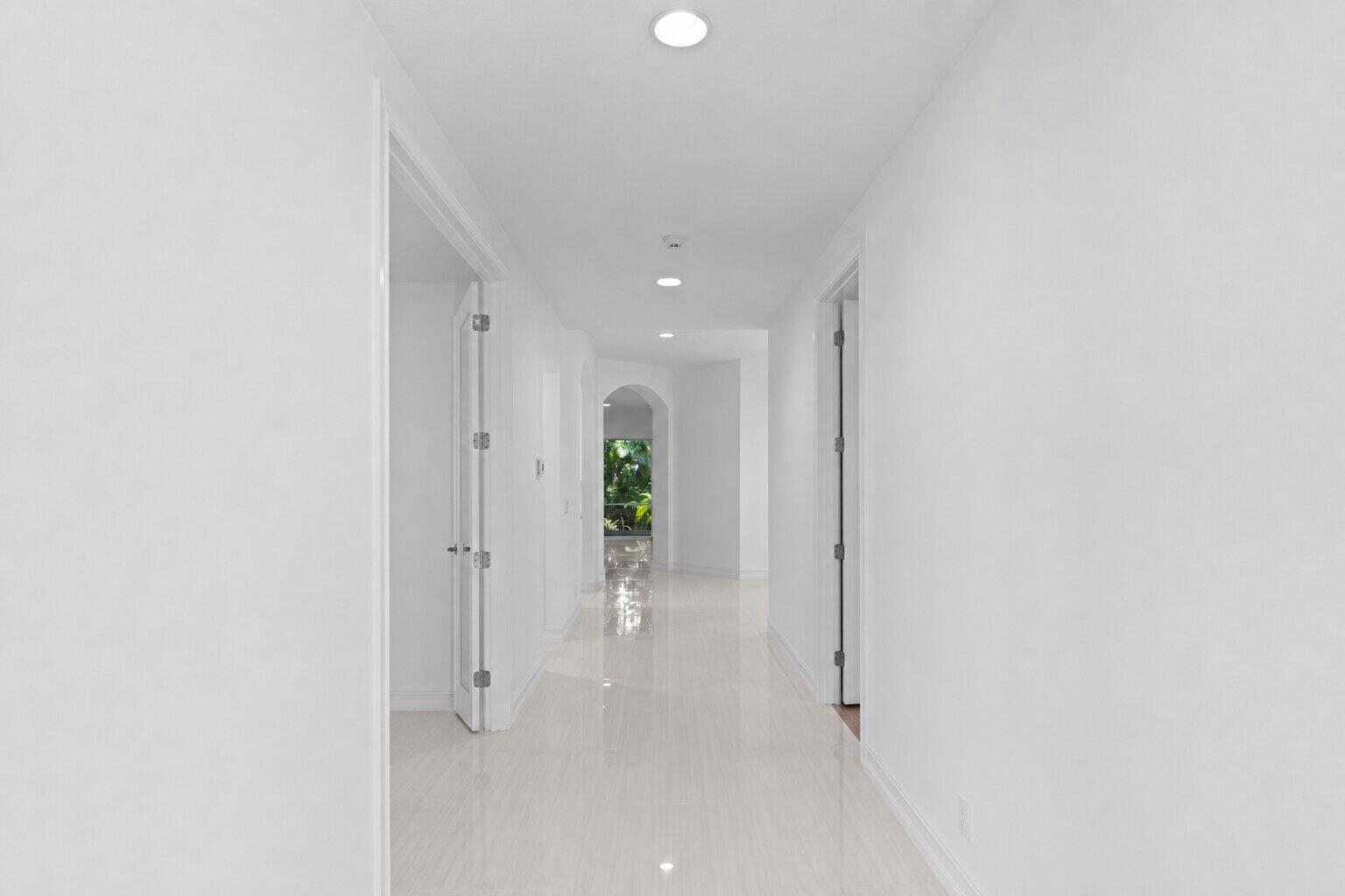 127 Palm Bay #A, Palm Beach Gardens FL 33418