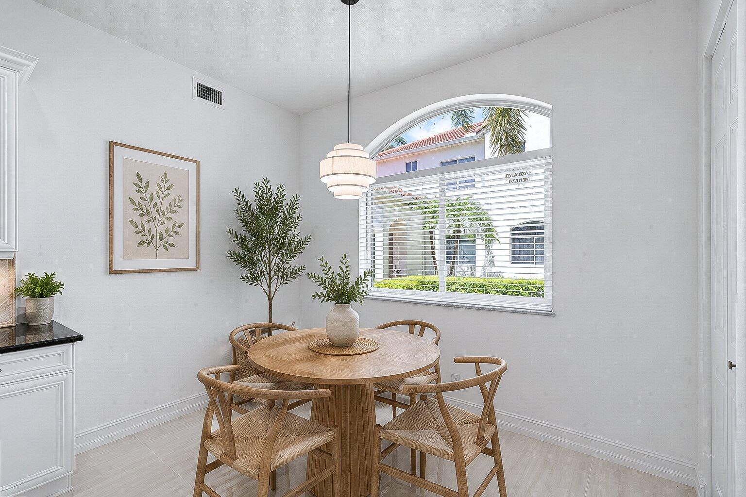 127 Palm Bay #A, Palm Beach Gardens FL 33418