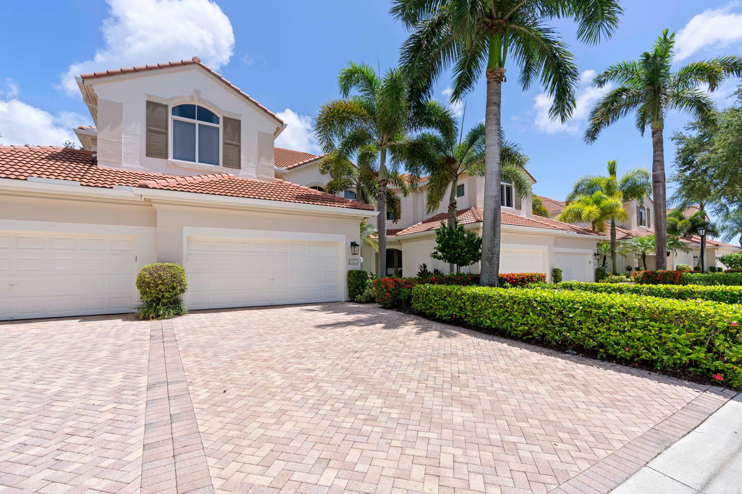 127 Palm Bay #A, Palm Beach Gardens FL 33418