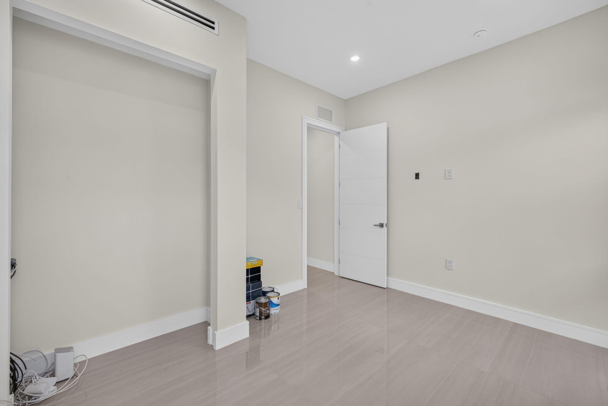 704 SW 9th, Fort Lauderdale FL 33315