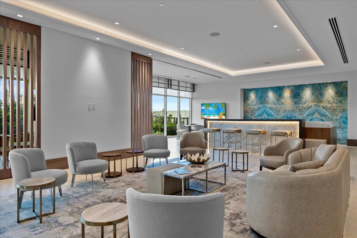 220 Lake Shore #917, Lake Park FL 33403