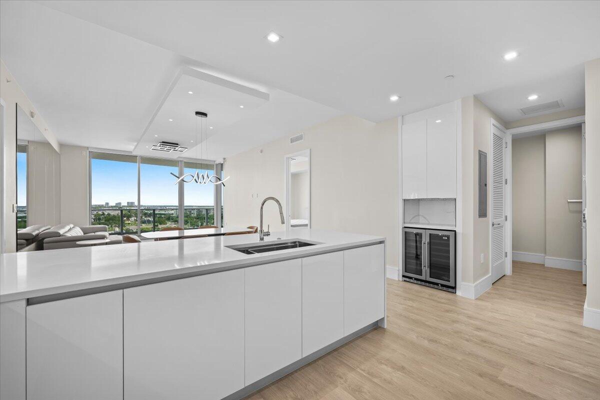 220 Lake Shore #917, Lake Park FL 33403