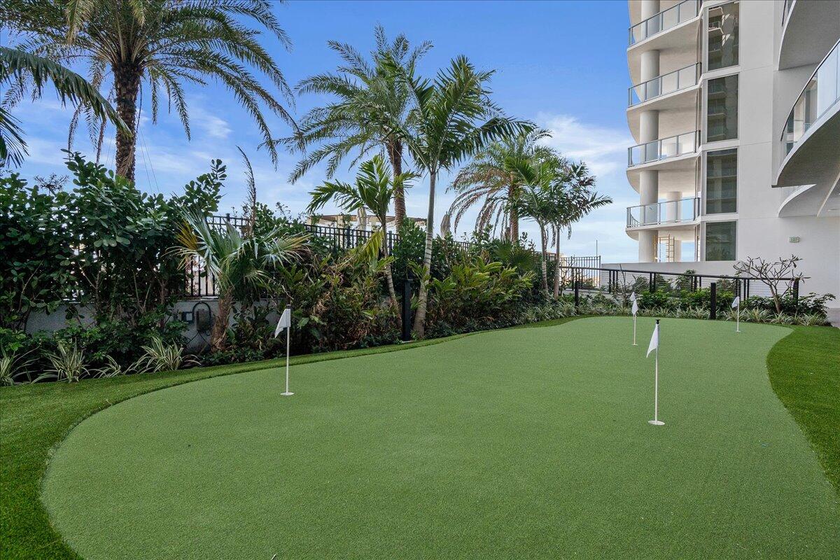220 Lake Shore #917, Lake Park FL 33403