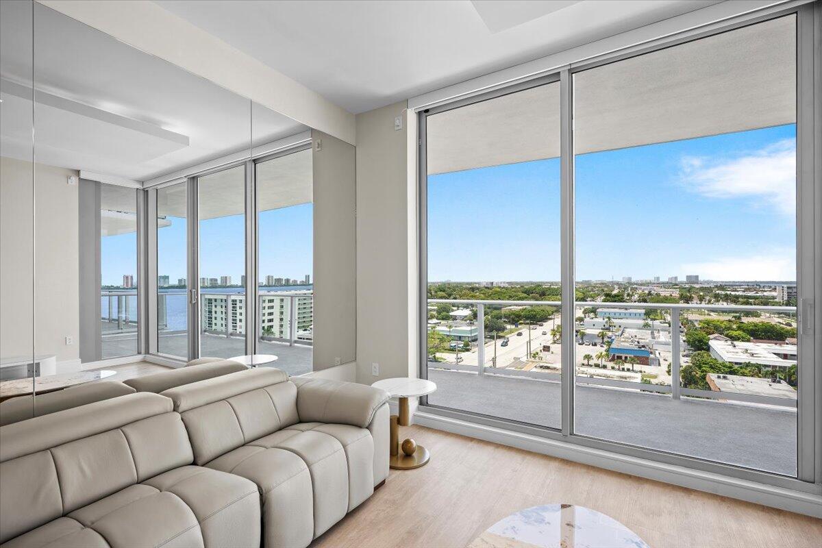 220 Lake Shore #917, Lake Park FL 33403