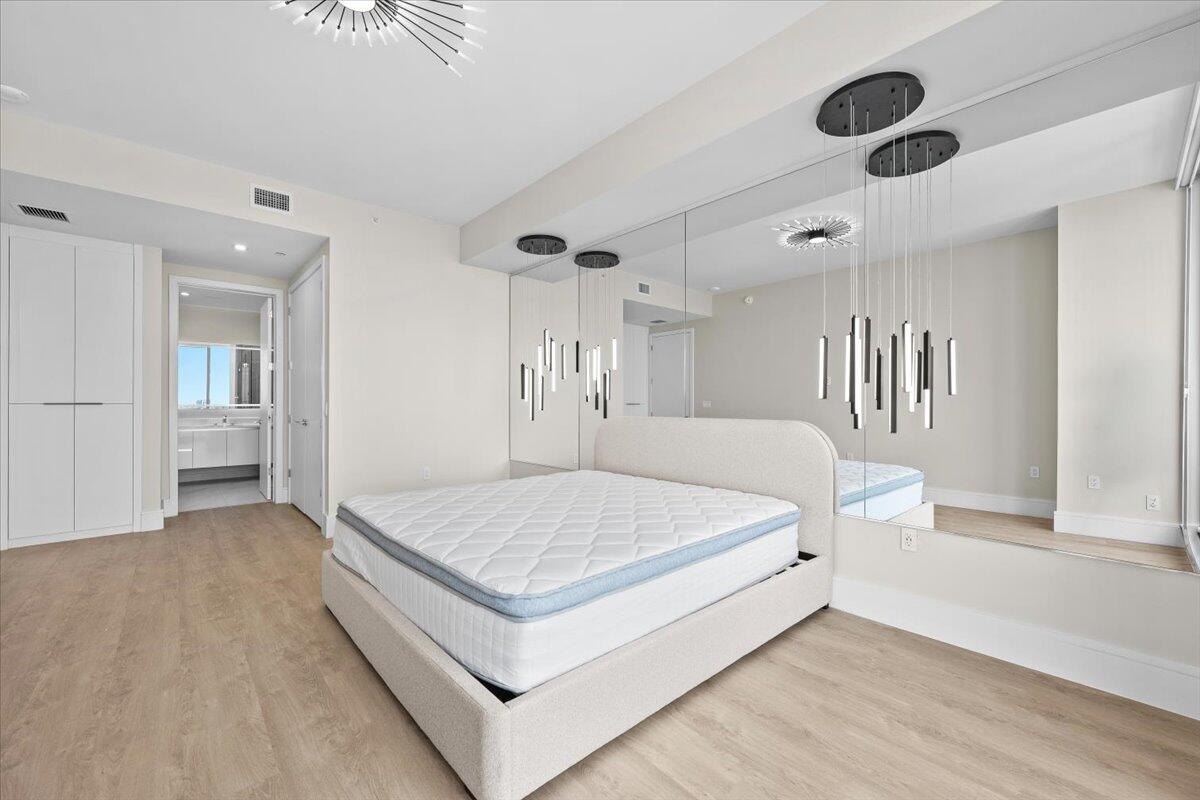 220 Lake Shore #917, Lake Park FL 33403