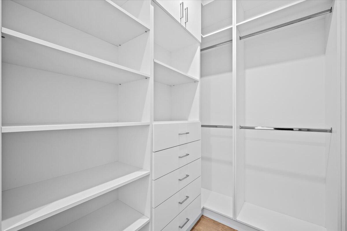 220 Lake Shore #917, Lake Park FL 33403