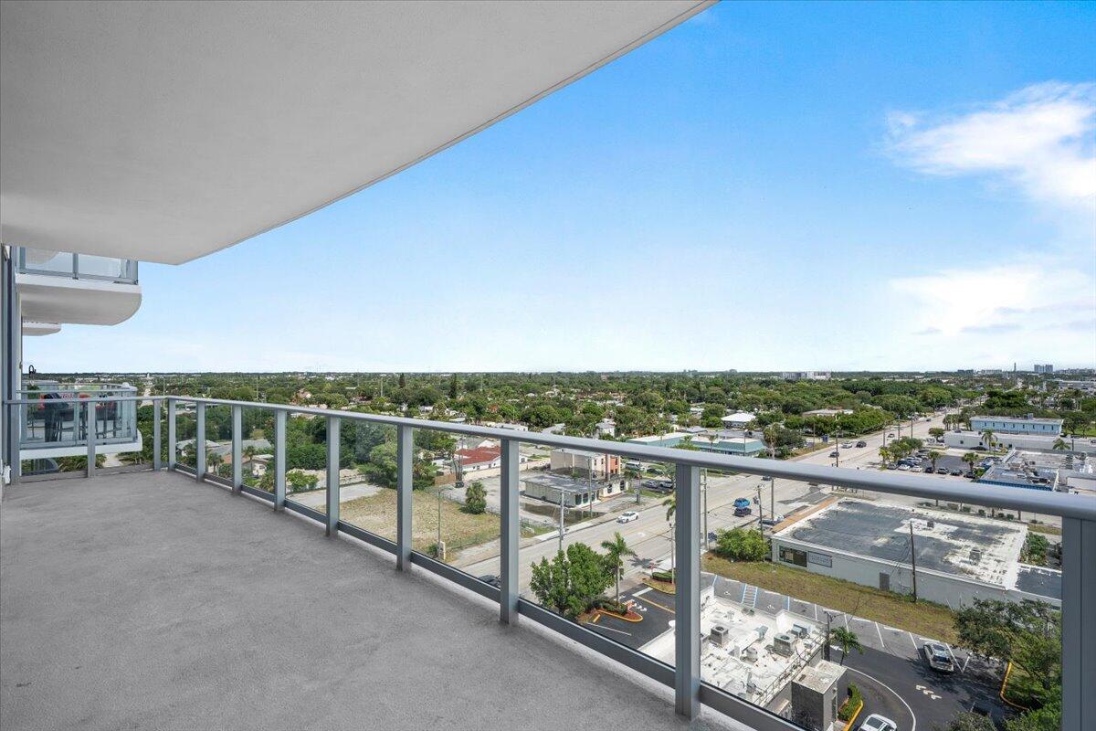 220 Lake Shore #917, Lake Park FL 33403