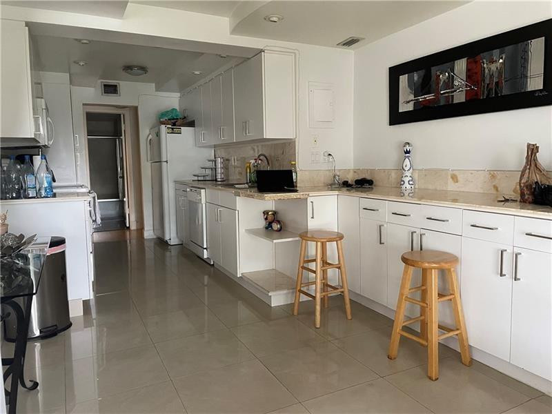 3690 INVERRARY #2Z, Lauderhill FL 33319