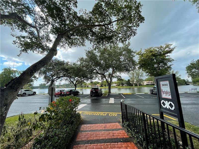 3690 INVERRARY #2Z, Lauderhill FL 33319
