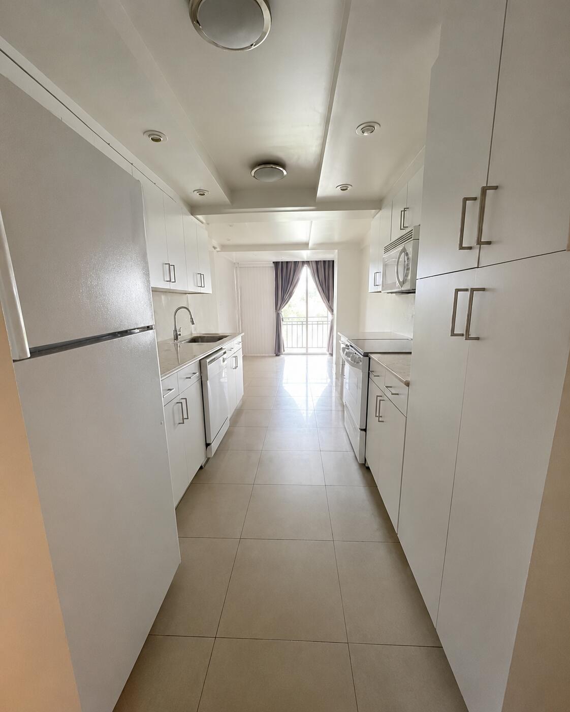 3690 INVERRARY #2Z, Lauderhill FL 33319