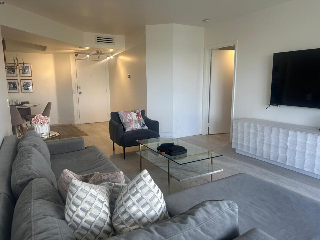3640 Yacht Club #1403, Aventura FL 33180