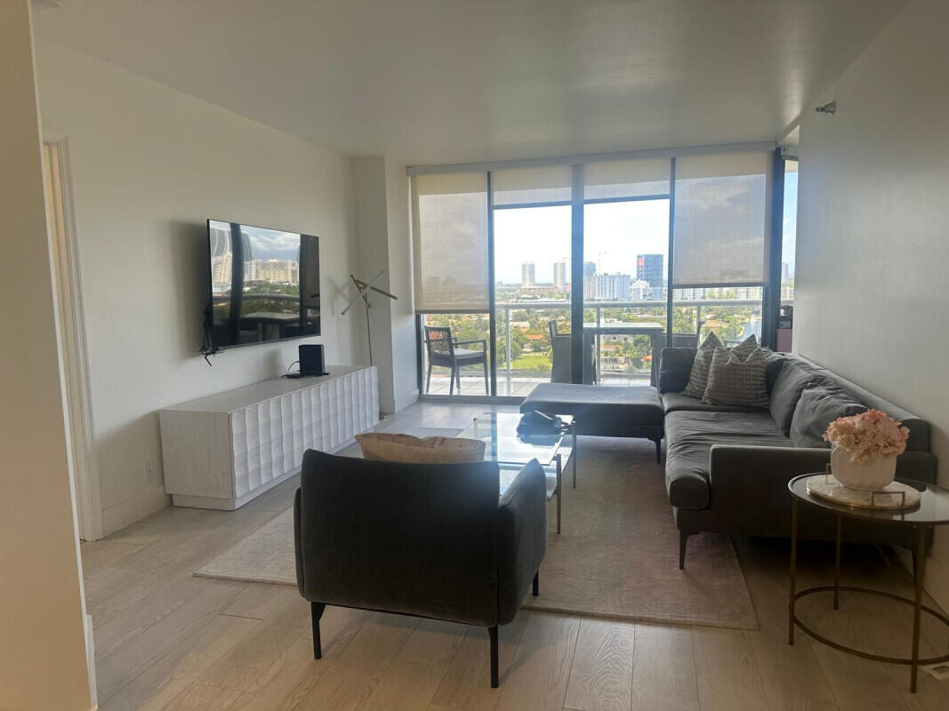 3640 Yacht Club #1403, Aventura FL 33180