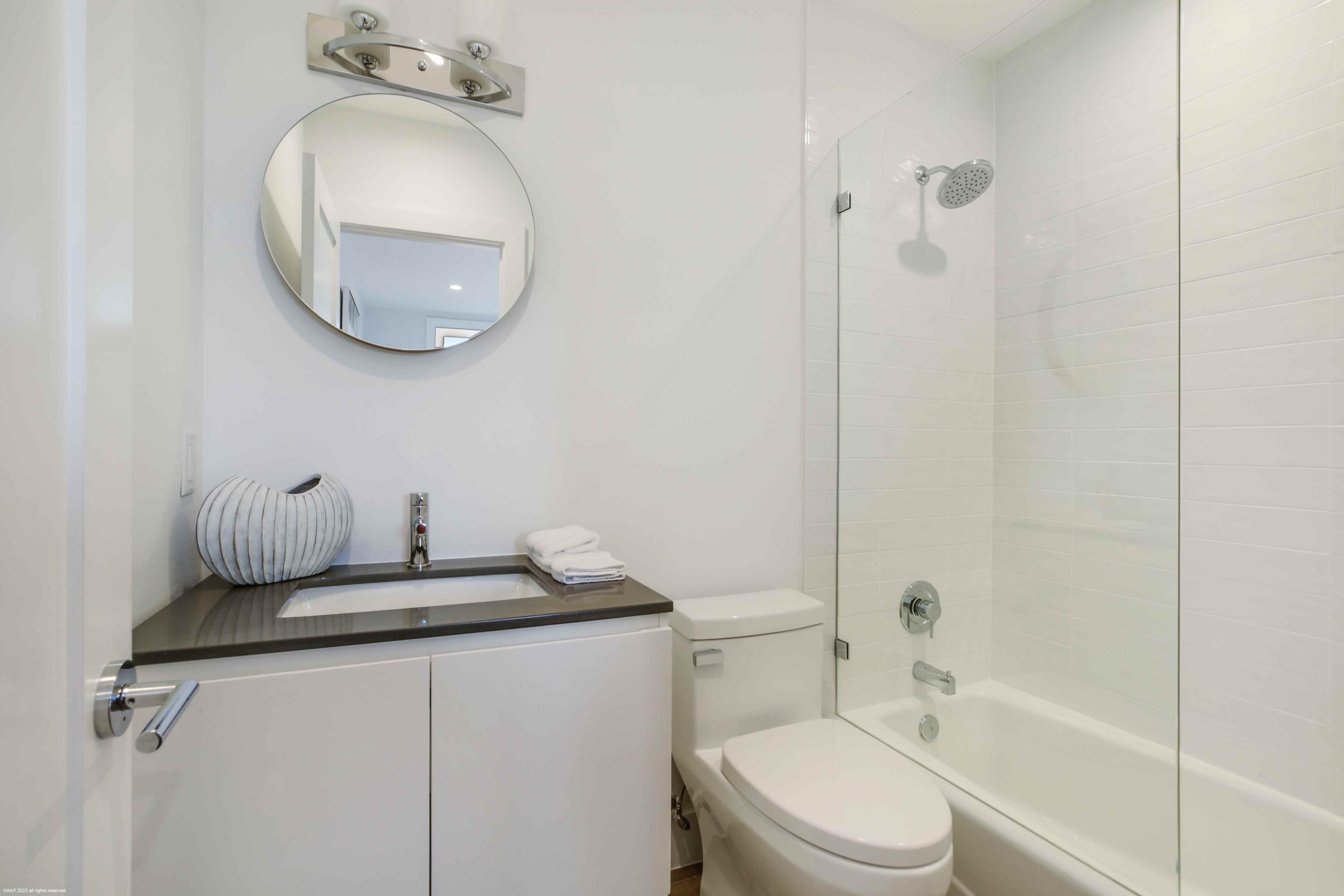 2770 Polo Island #B301, Wellington FL 33414