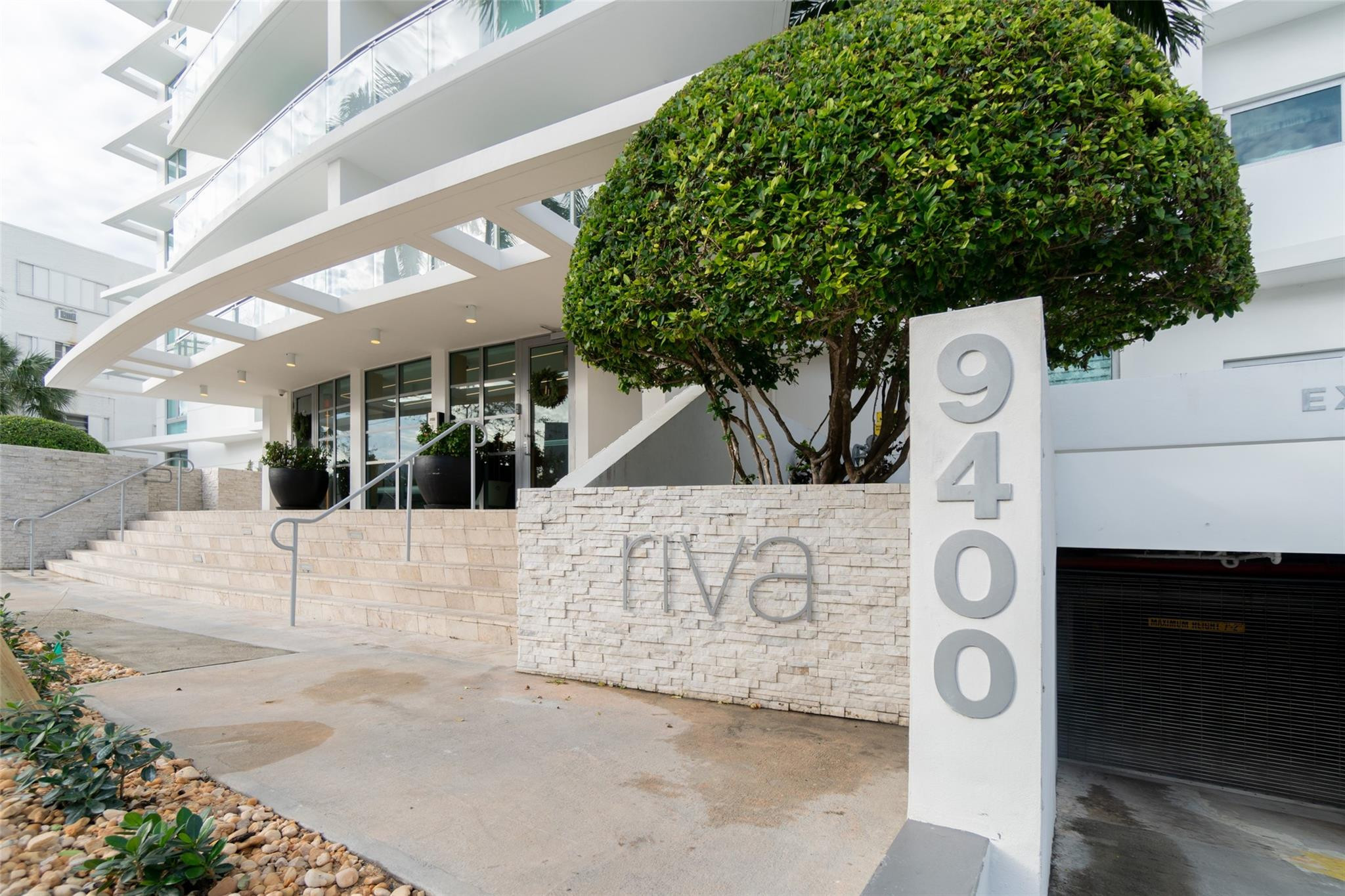 9400 W Bay Harbor #503, Bay Harbor Islands FL 33154