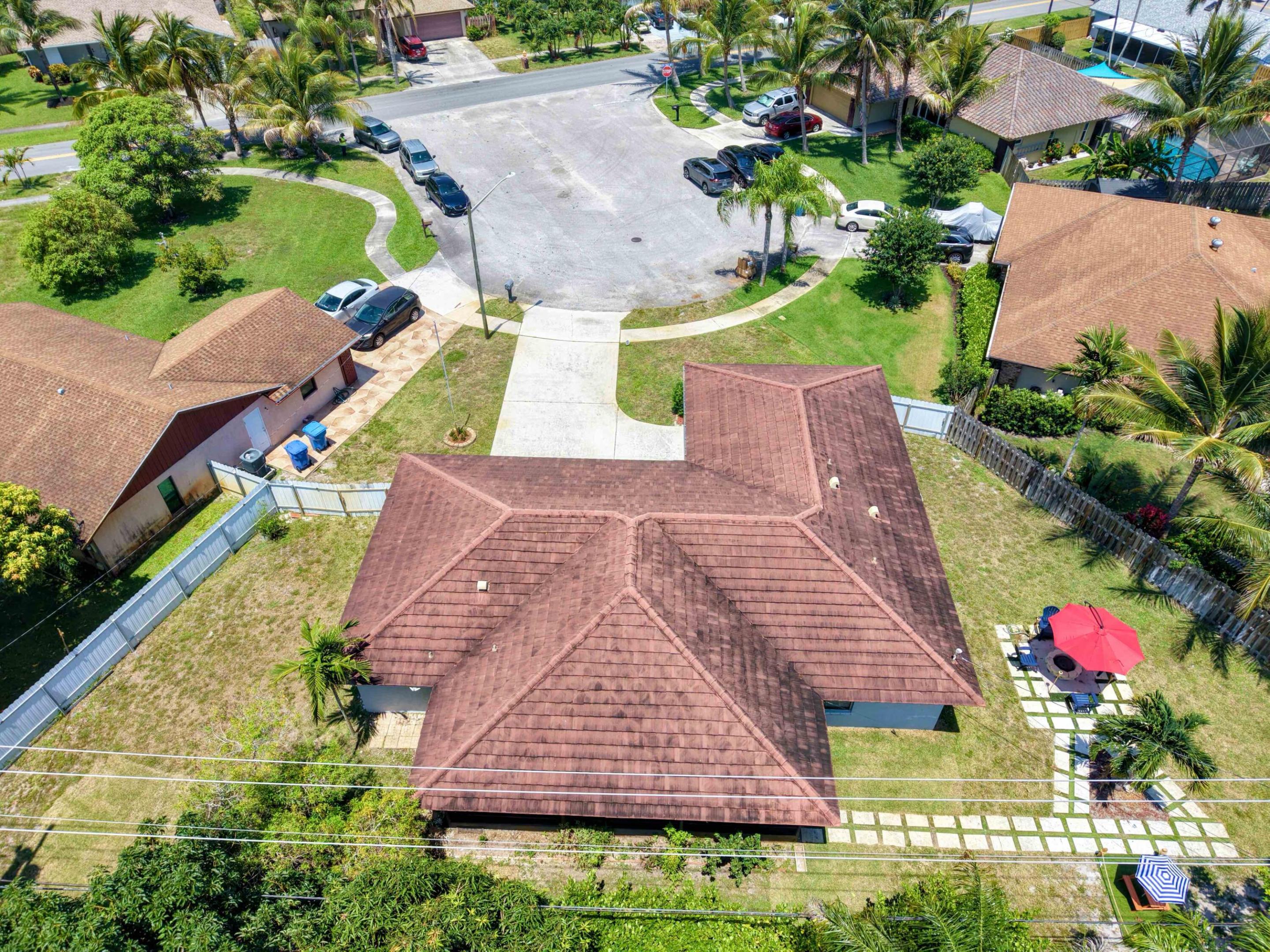 1127 Sea Pines, Lantana FL 33462