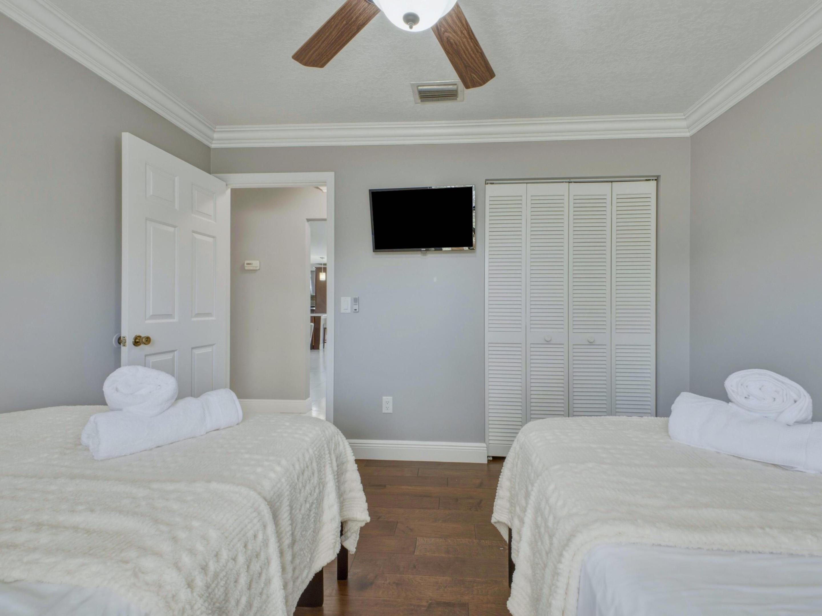 1127 Sea Pines, Lantana FL 33462