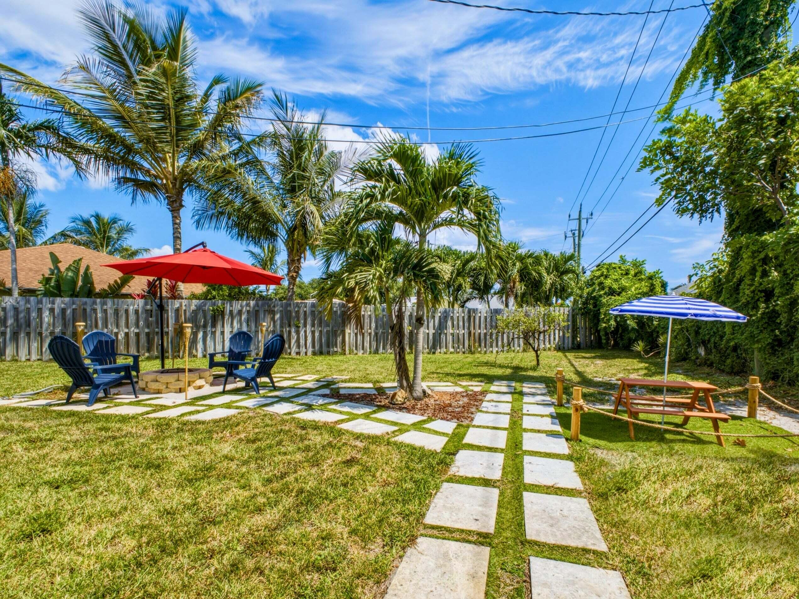 1127 Sea Pines, Lantana FL 33462