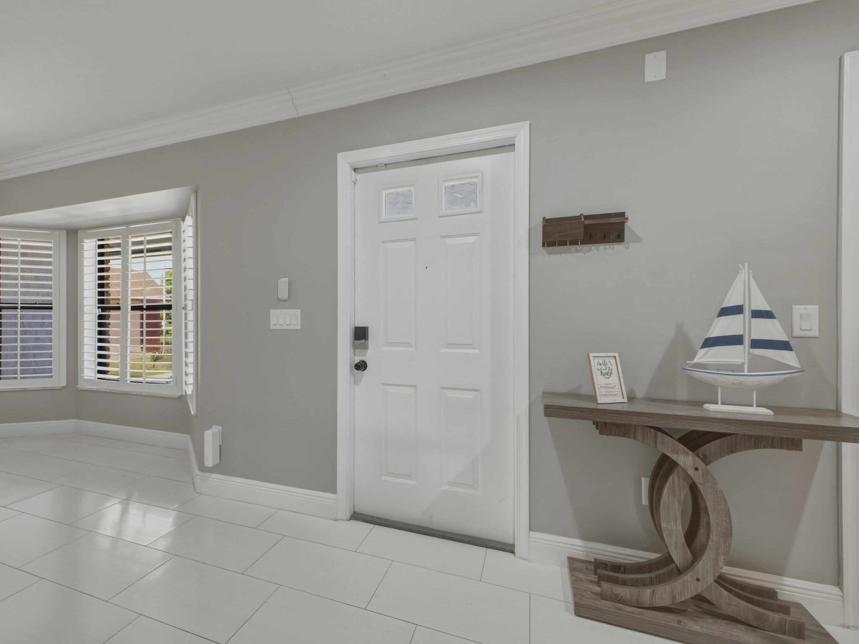 1127 Sea Pines, Lantana FL 33462
