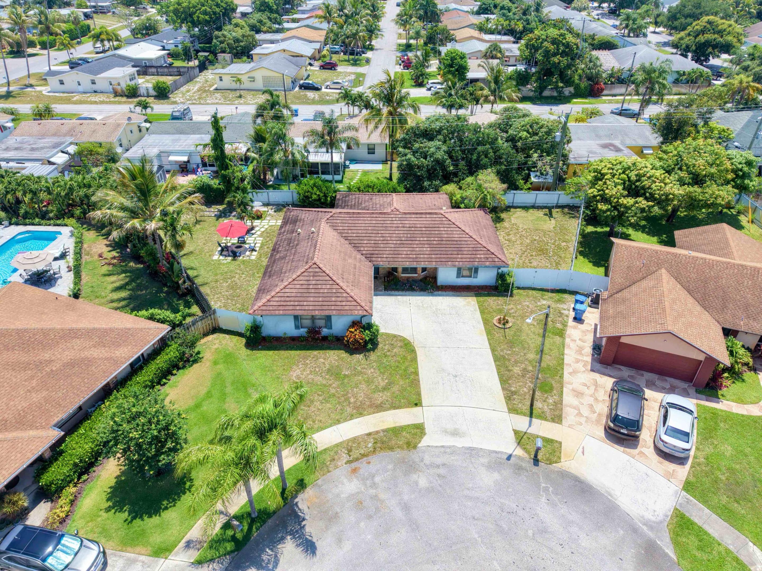 1127 Sea Pines, Lantana FL 33462
