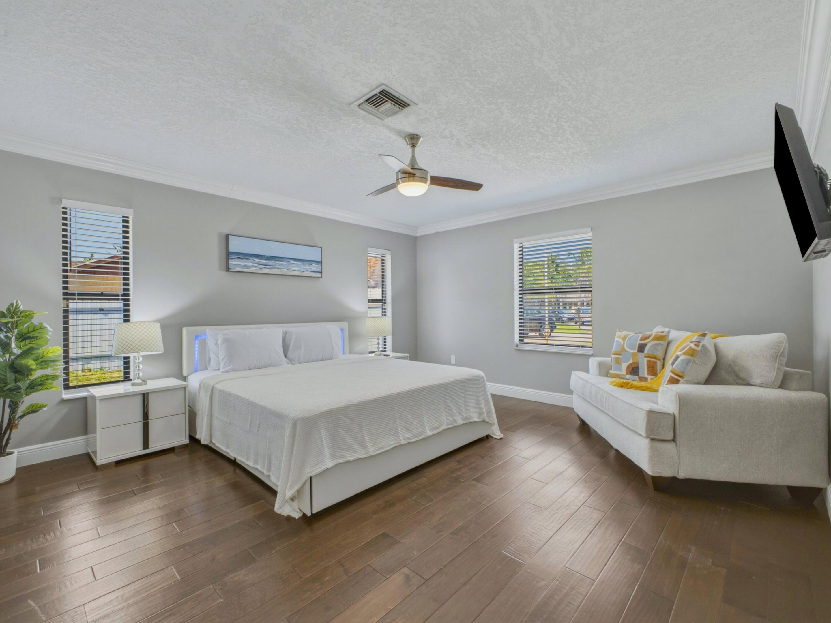 1127 Sea Pines, Lantana FL 33462