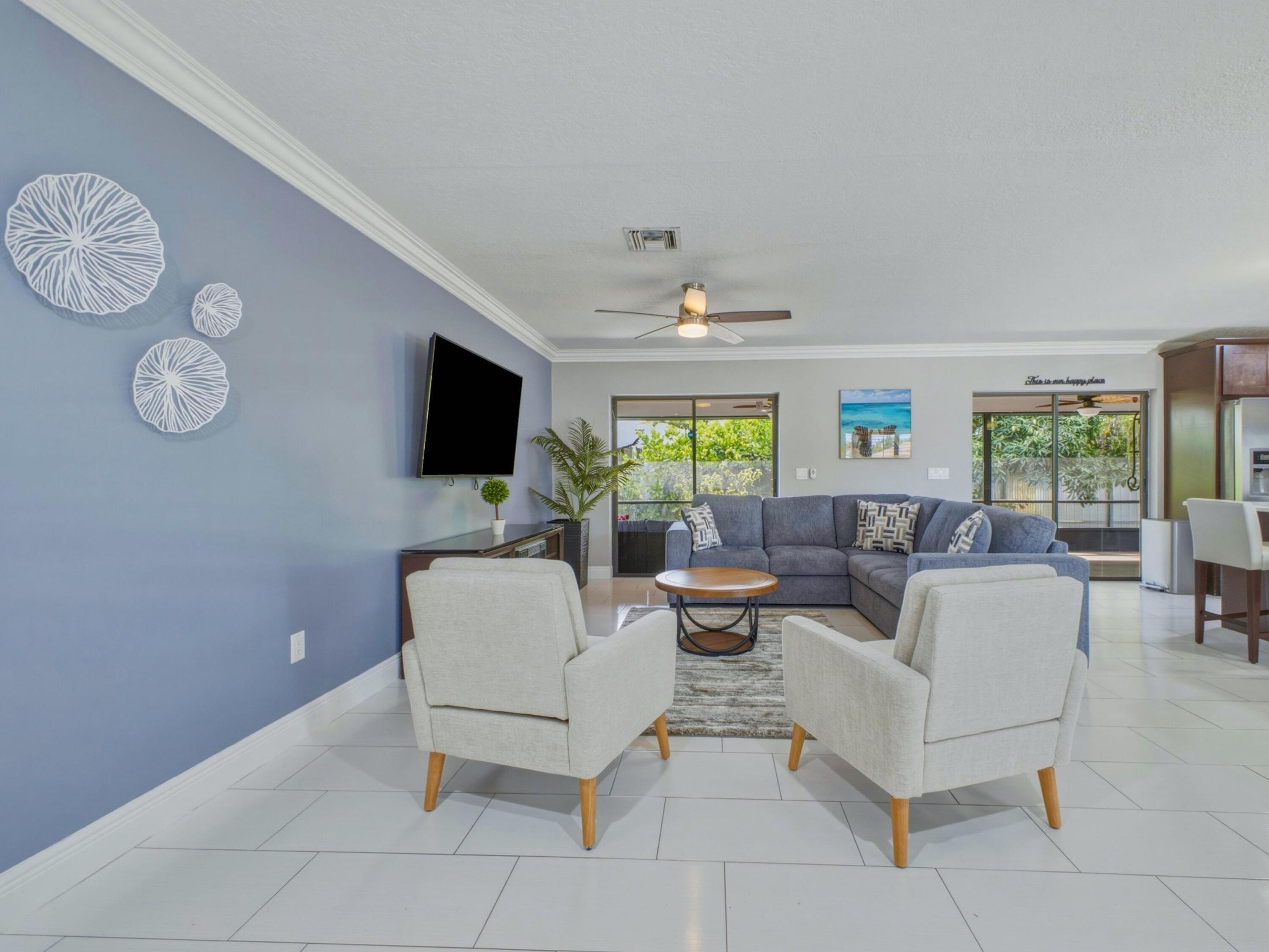 1127 Sea Pines, Lantana FL 33462