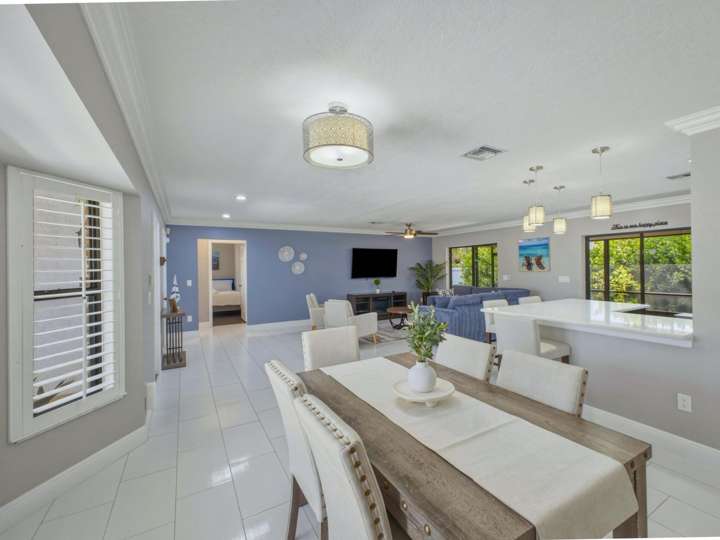 1127 Sea Pines, Lantana FL 33462