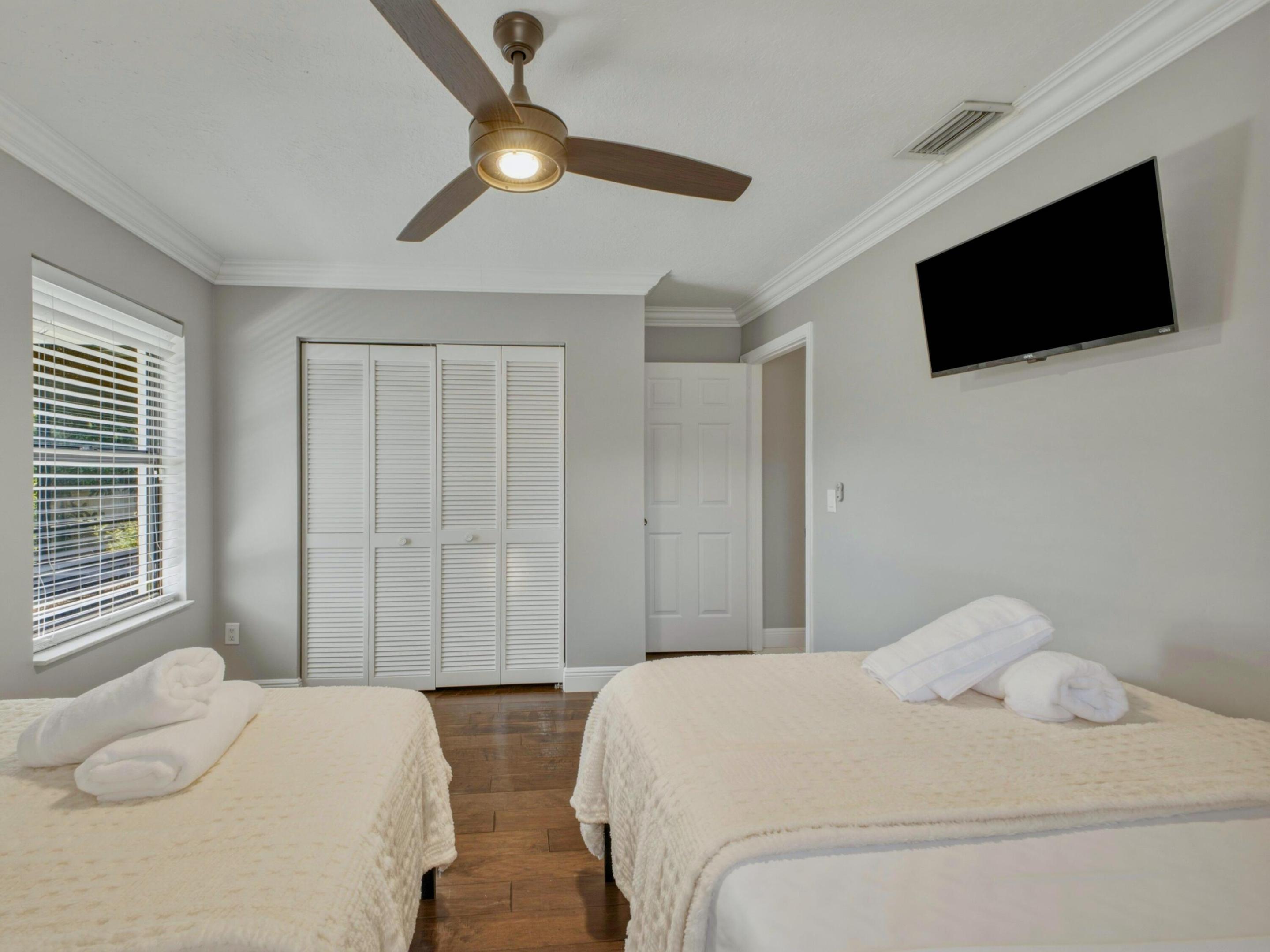 1127 Sea Pines, Lantana FL 33462