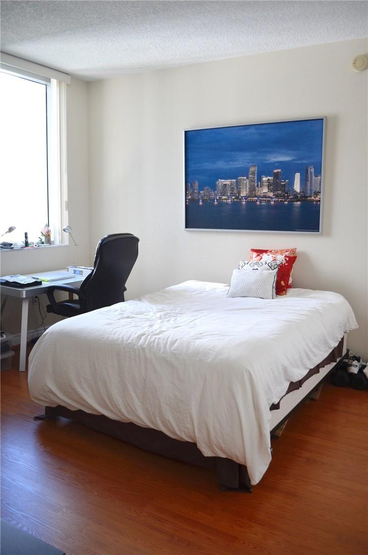 1060 Brickell #1617, Miami FL 33131