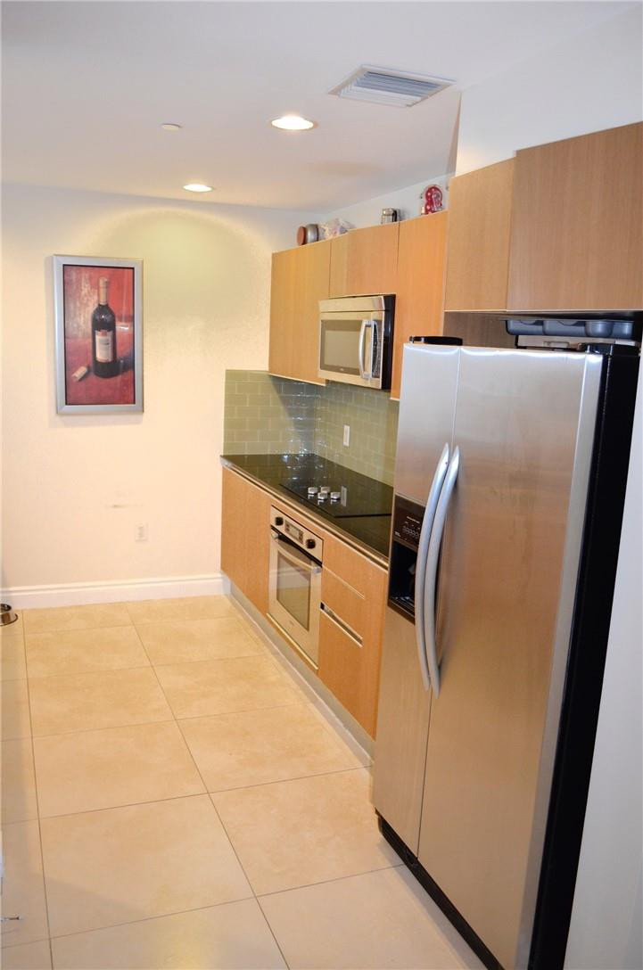 1060 Brickell #1617, Miami FL 33131