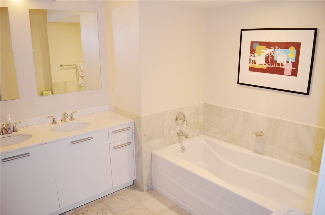 1060 Brickell #1617, Miami FL 33131