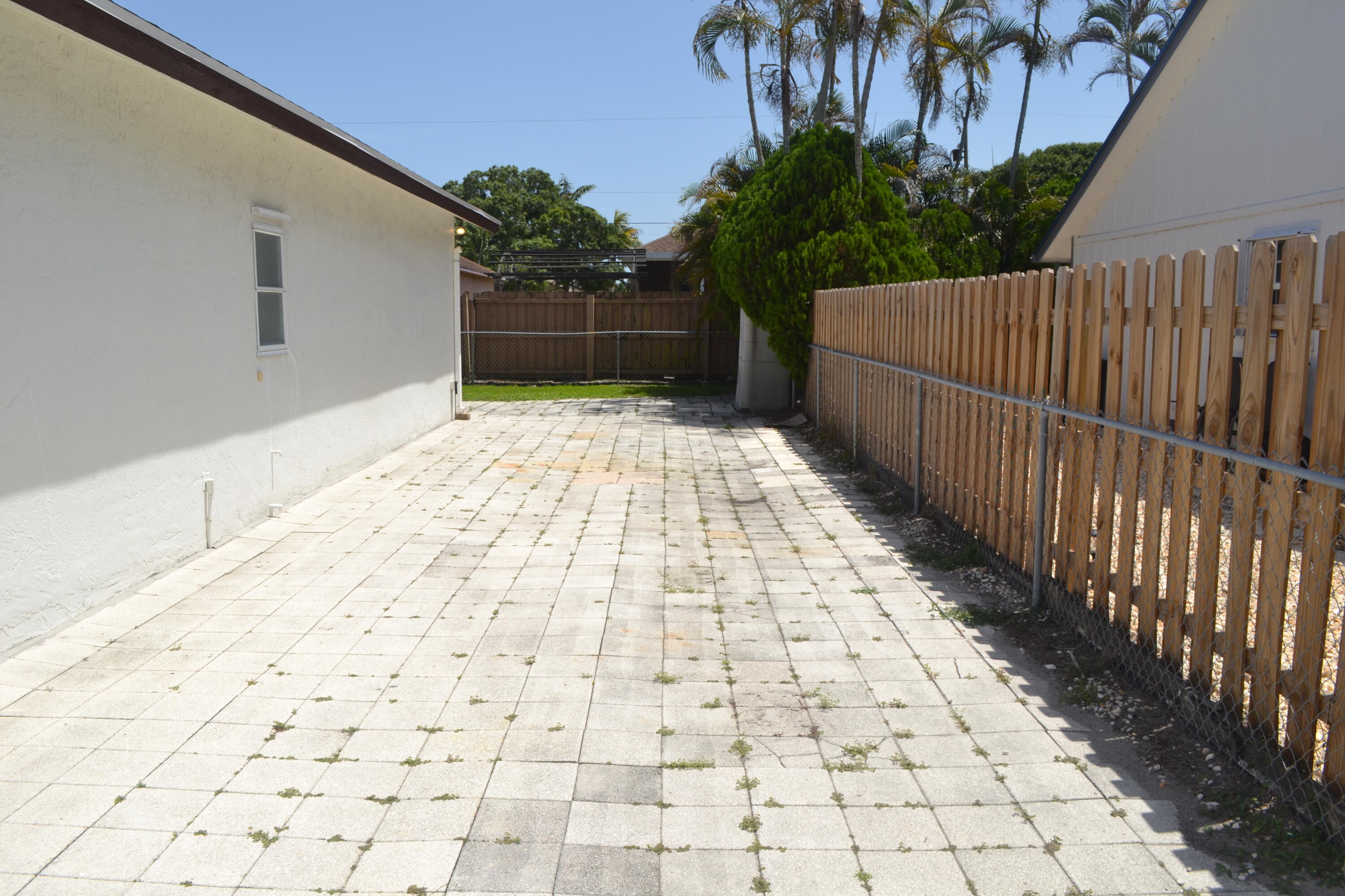 6310 Drake, Jupiter FL 33458