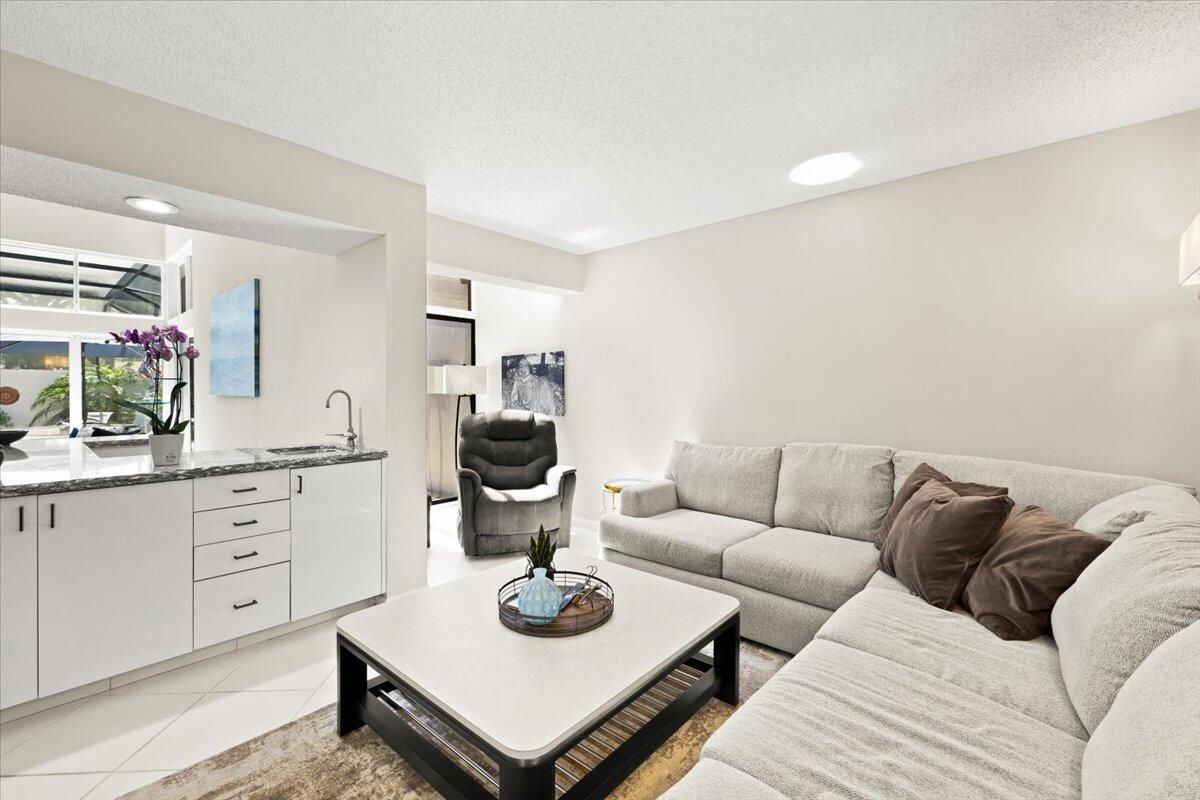 7338 Woodmont, Boca Raton FL 33434