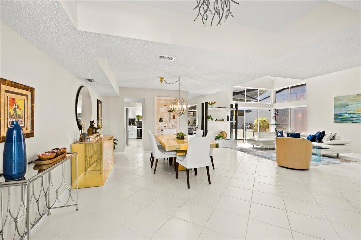 7338 Woodmont, Boca Raton FL 33434