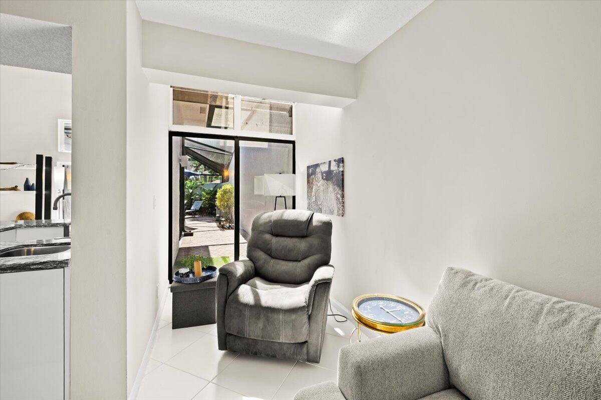 7338 Woodmont, Boca Raton FL 33434