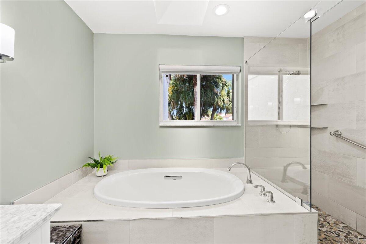 7338 Woodmont, Boca Raton FL 33434