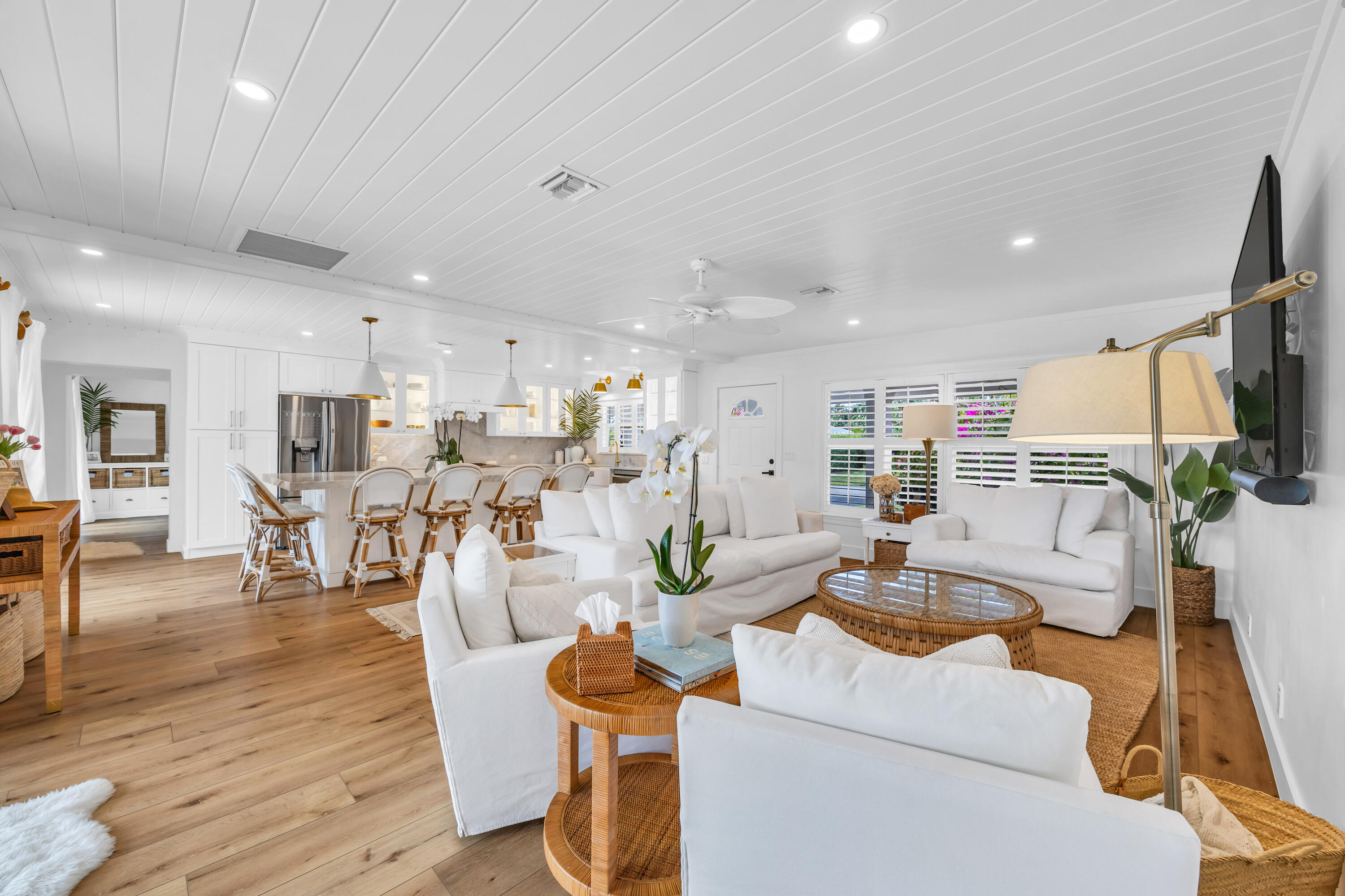 366 ELM, Tequesta FL 33469