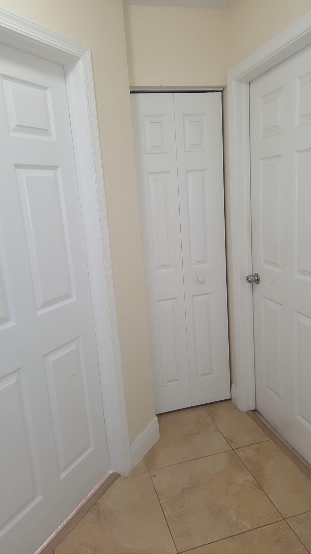 8221 NW 45TH, Lauderhill FL 33351