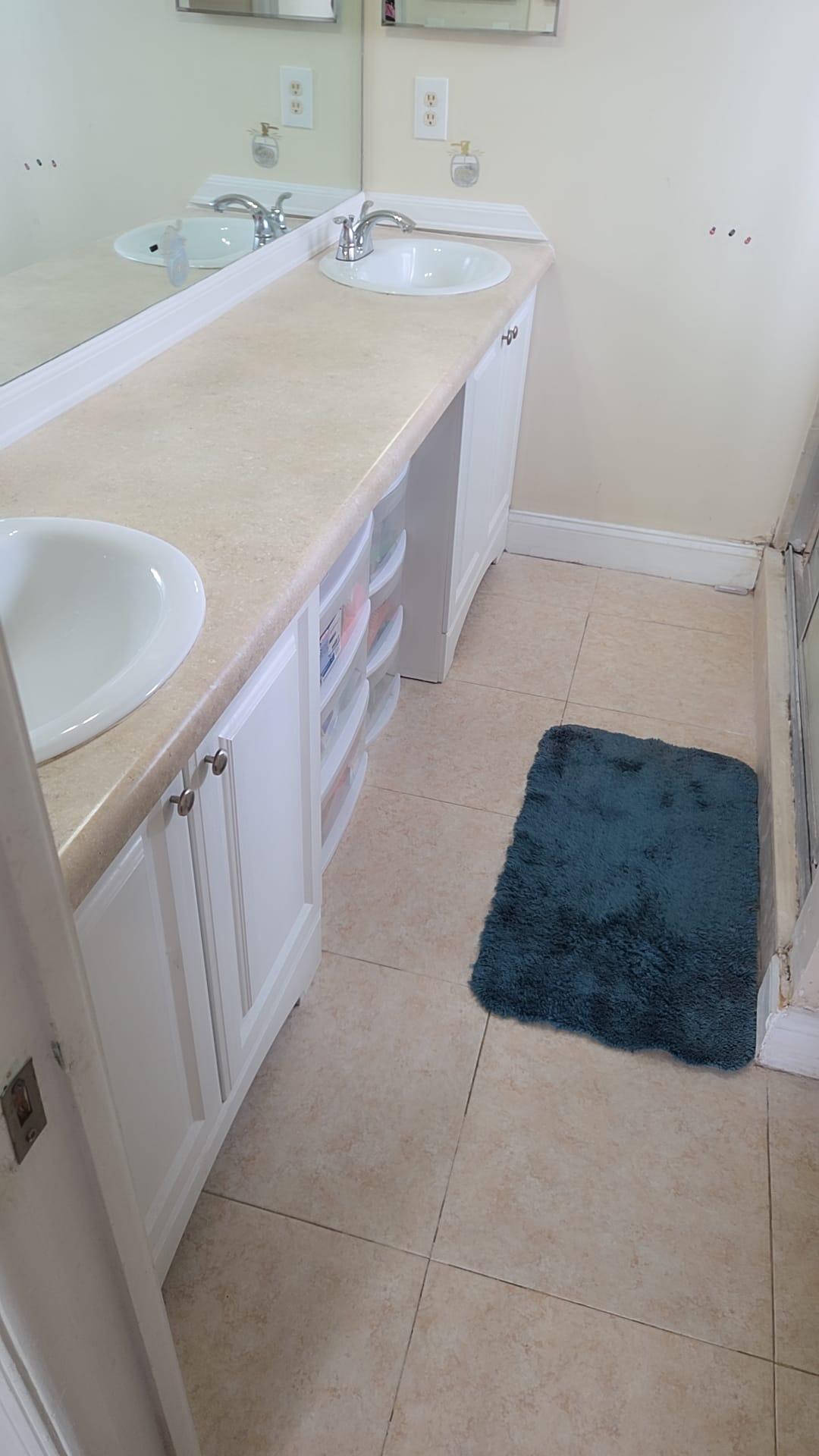 8221 NW 45TH, Lauderhill FL 33351