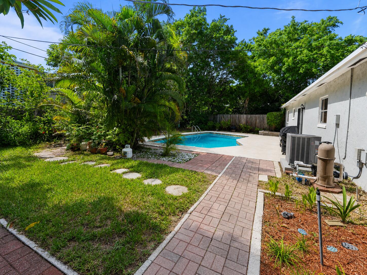 1515 CRESCENT, Lake Park FL 33403
