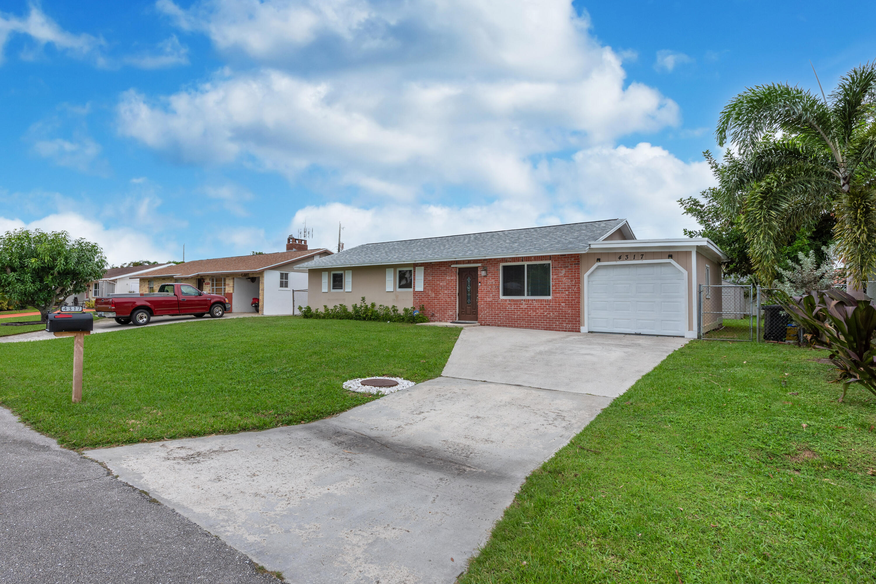4317 APPLECREST, Palm Beach Gardens FL 33410