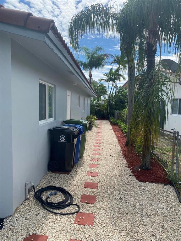1730 NE 56th #1730, Fort Lauderdale FL 33334